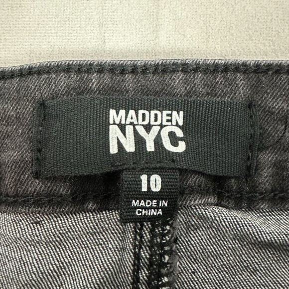 Madden NYC Low Rise Bootcut Black Denim Jeans Size 10 Slim Fit Belt Detailing - Picture 6 of 9